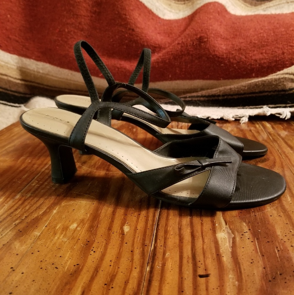 Heeled sandal